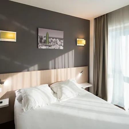 Hotel Barcelona Sant Cugat 4*